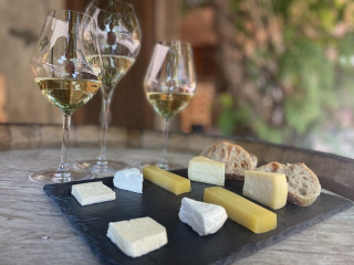 Apéro du vigneron au Domaine Schoenheitz Apéro du vigneron au Domaine Schoenheitz