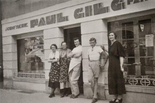 la-confiserie-patisserie-gilg-de-munster-en-1936-reprise-par-paul-gilg-les-bras-croises-dr-16014686035-3276389