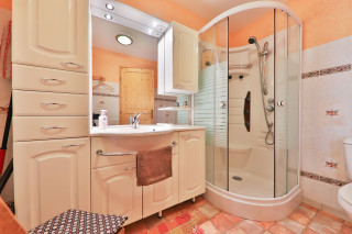 231004277_10 231004277_10