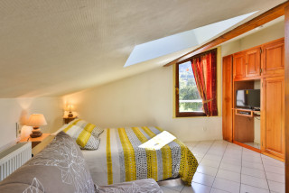 231006386_8 231006386_8