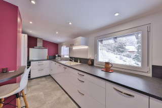 231011667_6 231011667_6