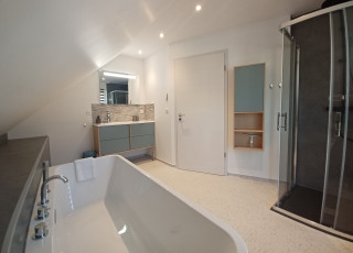 231011741_11 231011741_11