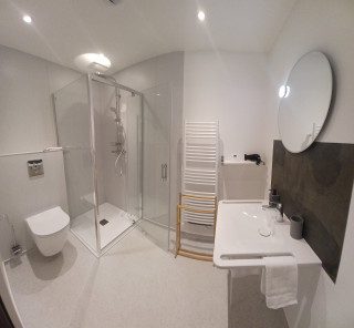 231011741_7 231011741_7