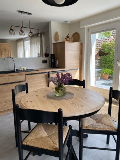 231012048_15 231012048_15