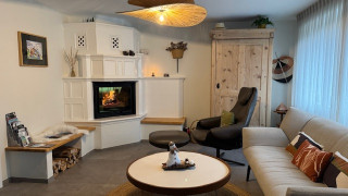 231012048_6 231012048_6