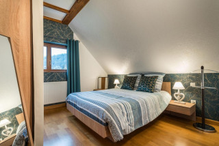 231012056_6 231012056_6