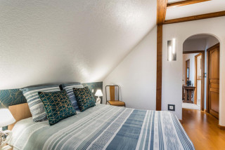 231012056_15 231012056_15