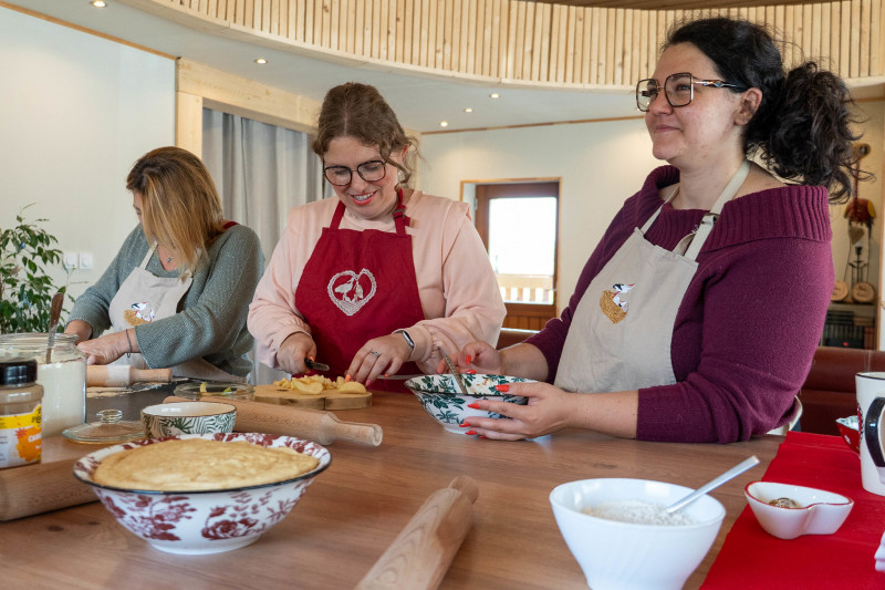 Atelier fabrication de Kanelbulle, le cinnamon roll façon Alsace
